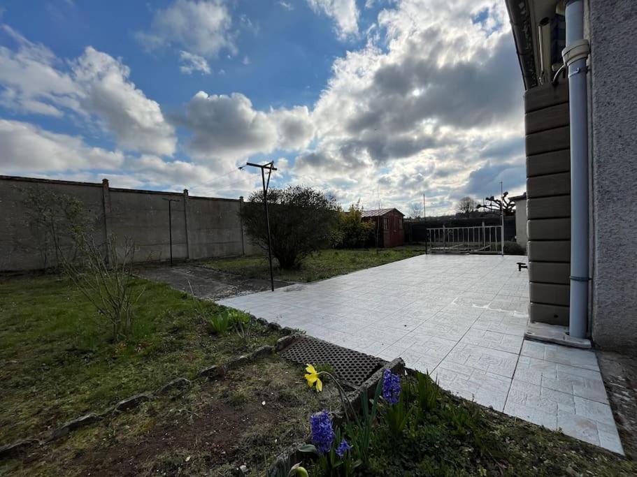 Maisonnette - Jardin Exterieur Champagne-sur-Seine Exterior photo