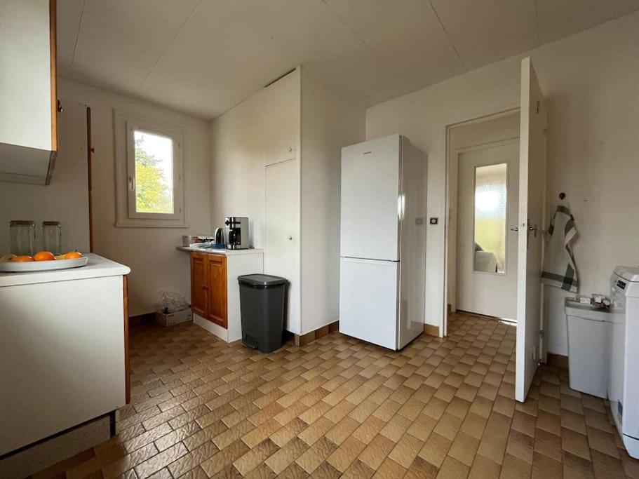 Maisonnette - Jardin Exterieur Champagne-sur-Seine Exterior photo